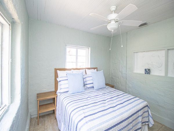 Charming Island Escape: A Classic 
