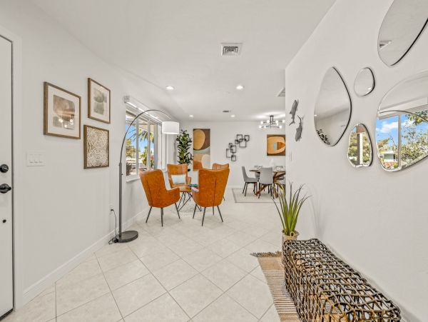 Canal Front Three Bedroom Vacation Home Sleeps 6