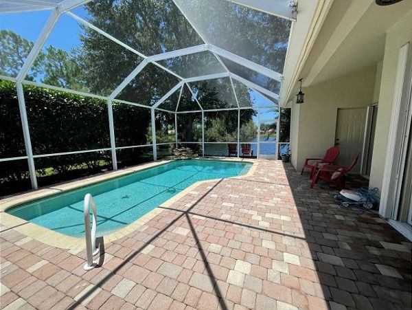 Naples Home 1010573