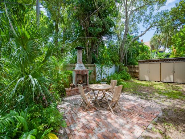 Bradenton Vacation Home Four Bedrooms Sleeps 8 Guests