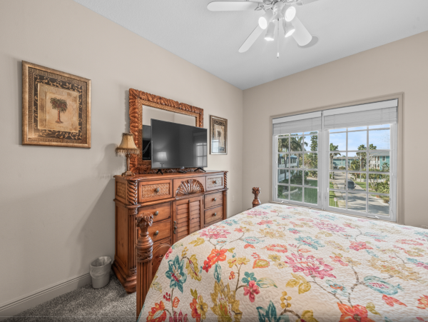 Bradenton Beach Lovely 3 Bedroom Condo Short Walk to Beach