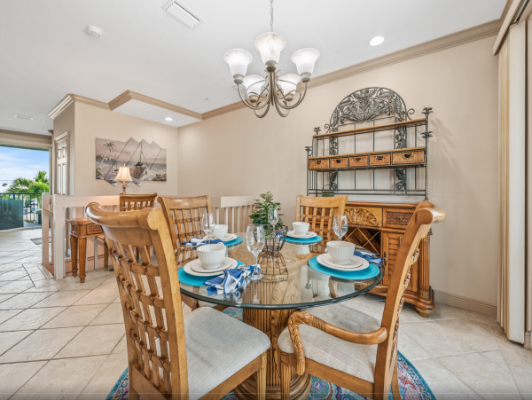Bradenton Beach Lovely 3 Bedroom Condo Short Walk to Beach