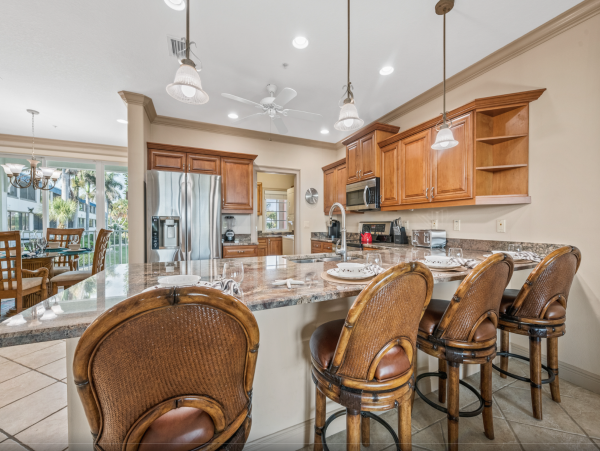 Bradenton Beach Lovely 3 Bedroom Condo Short Walk to Beach