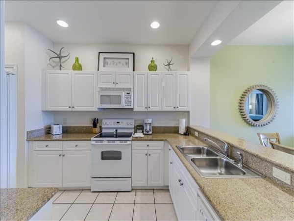 Naples Condo 1010585