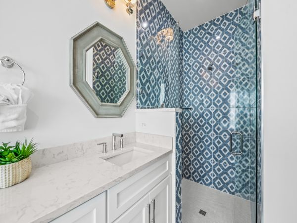 Gorgeous Brand New Build! Sleeps 18 Guests