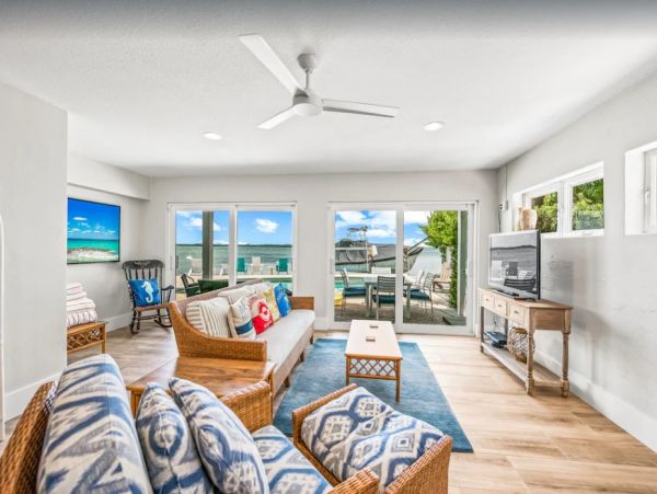 Bradenton Beach Vacation Pool Home Five Bedroom