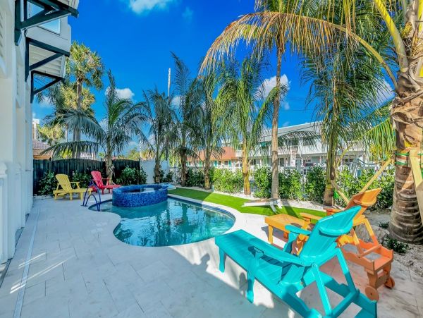 Anna Maria Island Beachfront Rental - Bradenton Beach Luxury Vacation Home