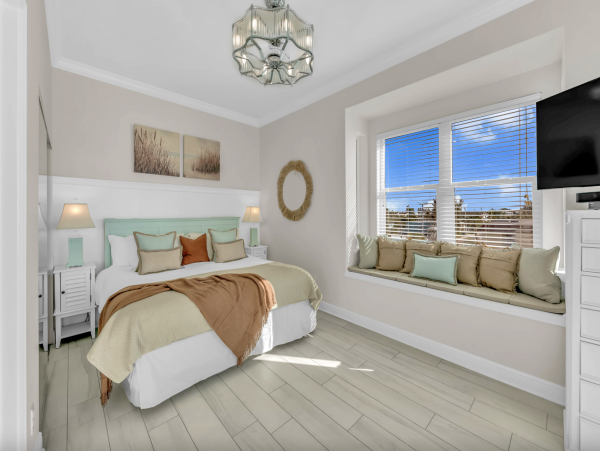 Anna Maria Island Beachfront Rental - Bradenton Beach Luxury Vacation Home