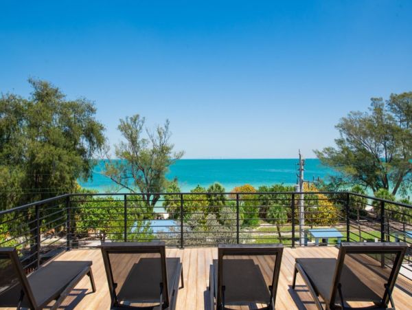 Gorgeous 4 Bedroom Pool Home in Anna Maria
