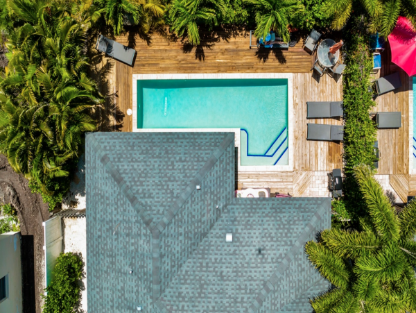 Charming Bradenton Beach two Bedroom Vacation Cottage
