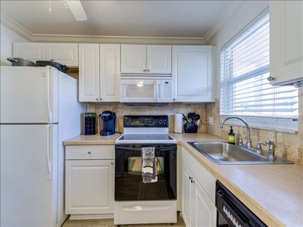Naples Condo 1010605