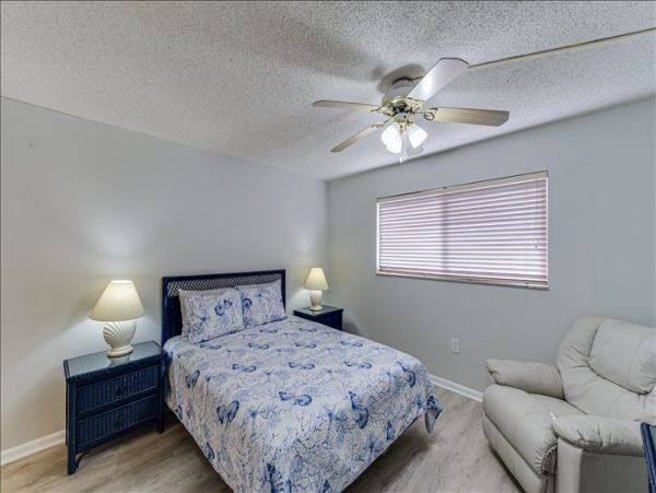 Naples Condo 1010605