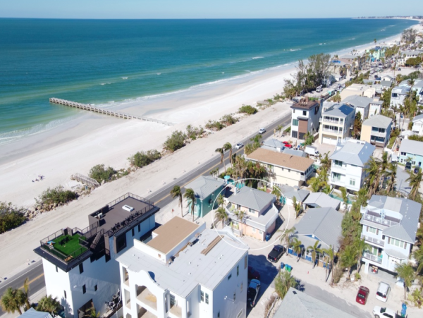 Charming Coastal Cottage Retreat - Steps from the Sand on Anna Maria Island