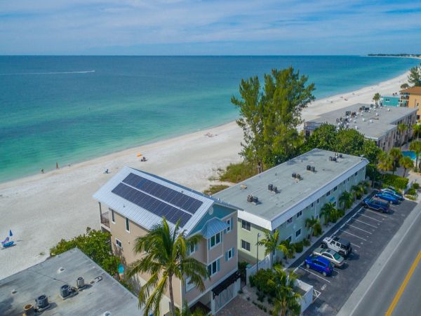 Beachfront Bradenton Vacation Home Five Bedroom