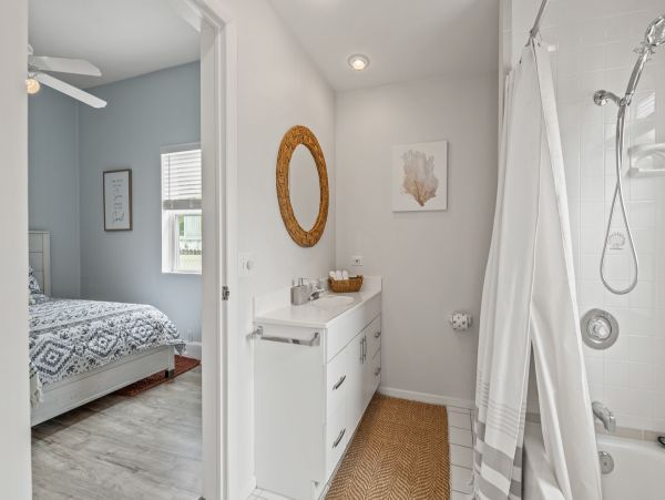 Bradenton Beach Vacation Cottage