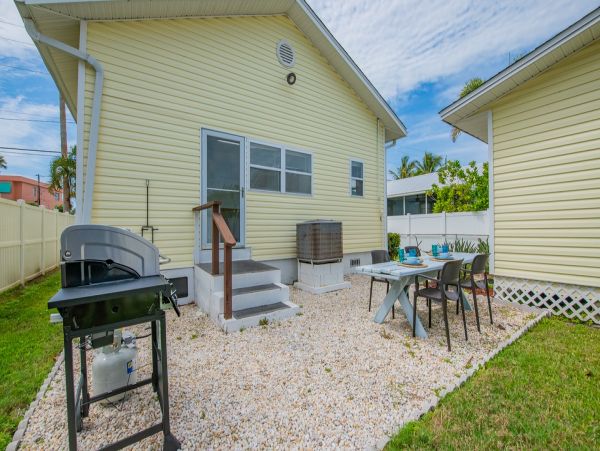 Bradenton Beach Vacation Cottage