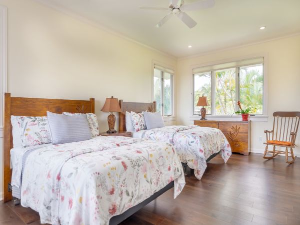Koloa Vacation Pool Home Five Bedrooms Walk To Beach