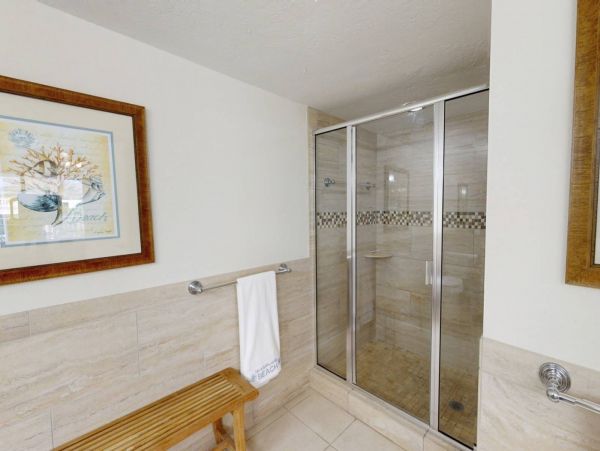 Siesta Key 2 Bedroom Condo with Partial Ocean View Sleeps 7