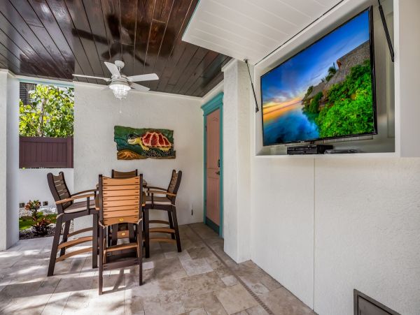 Gulf Front Holmes Beach Vacation Pool Home Four Bedroom