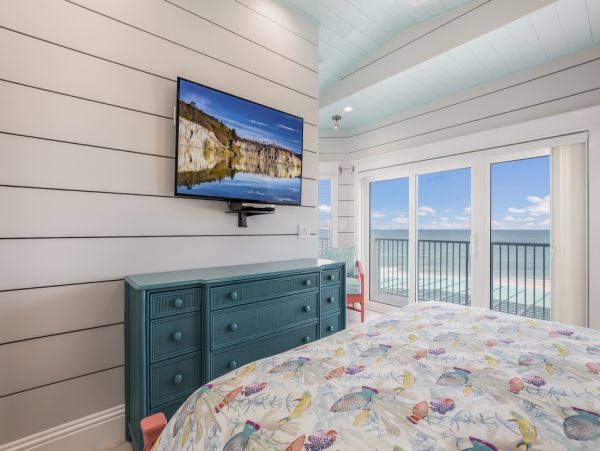 Gulf Front Holmes Beach Vacation Pool Home Four Bedroom