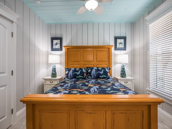 Gulf Front Holmes Beach Vacation Pool Home Four Bedroom