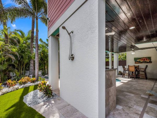 Gulf Front Holmes Beach Vacation Pool Home Four Bedroom