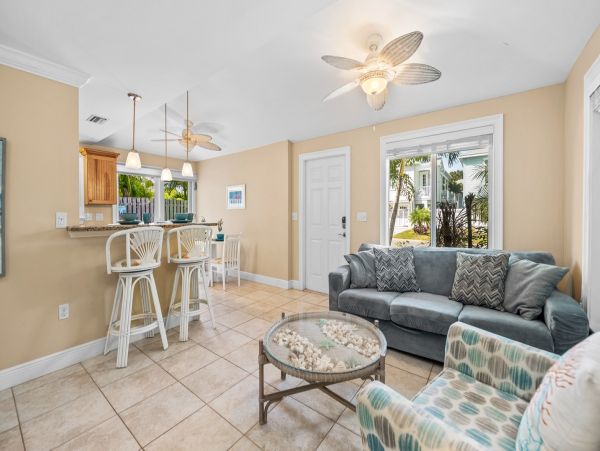 Holmes Beach duplex with private pool and spa