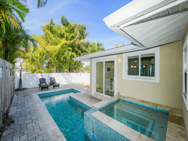 Holmes Beach duplex with private pool and spa