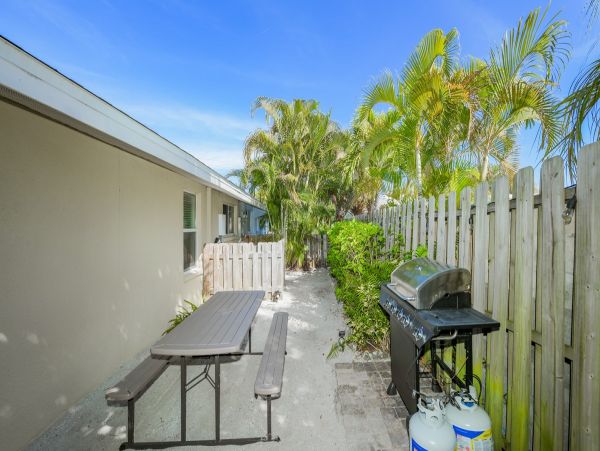 Holmes Beach duplex with private pool and spa