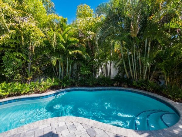 Anna Maria Island Vacation Rental – 4-Bedroom Holmes Beach House with Pool