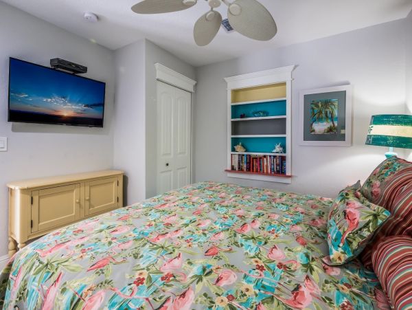 Anna Maria Island Vacation Rental – 4-Bedroom Holmes Beach House with Pool