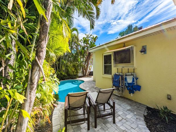 Anna Maria Island Vacation Rental – 4-Bedroom Holmes Beach House with Pool
