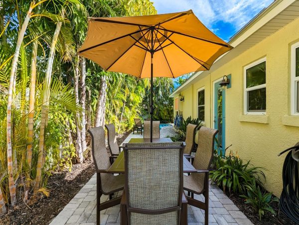 Anna Maria Island Vacation Rental – 4-Bedroom Holmes Beach House with Pool