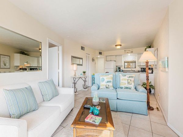 Marco Island Condo 1010636