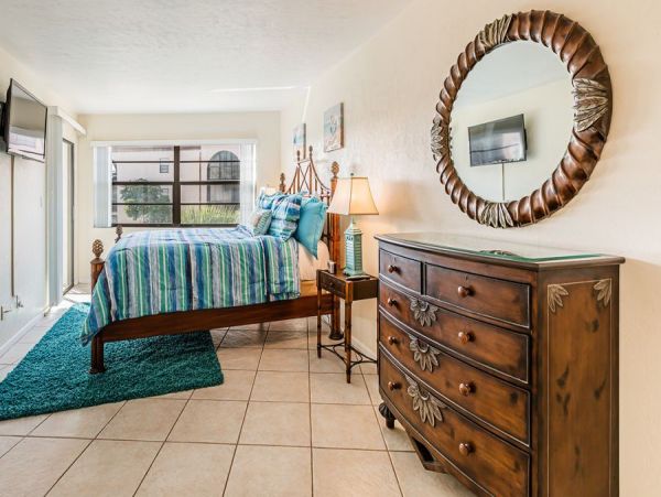 Marco Island Condo 1010636