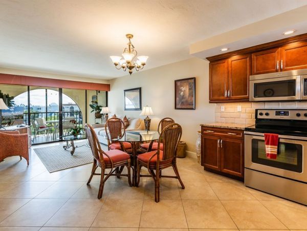 Marco Island Condo 1010645