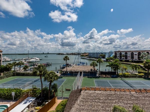 Marco Island Condo 1010645