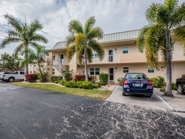 Marco Island Condo 1010646