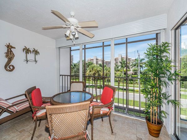 Marco Island Condo 1010647