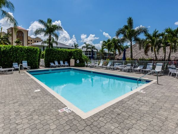 Marco Island Condo 1010648