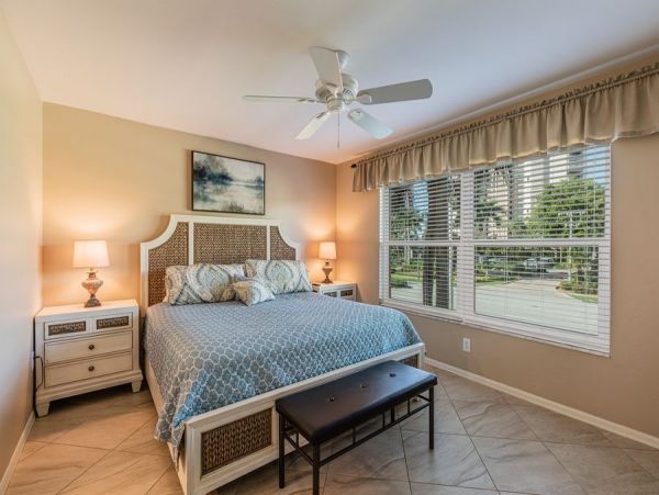 Marco Island Condo 1010650