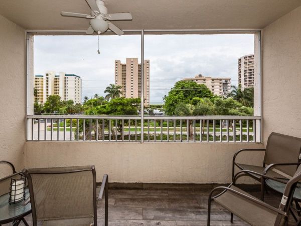 Marco Island Condo 1010655