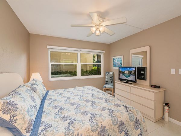Marco Island Condo 1010661