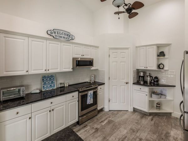 Waterfront 3 Bedroom Home in Marco Island