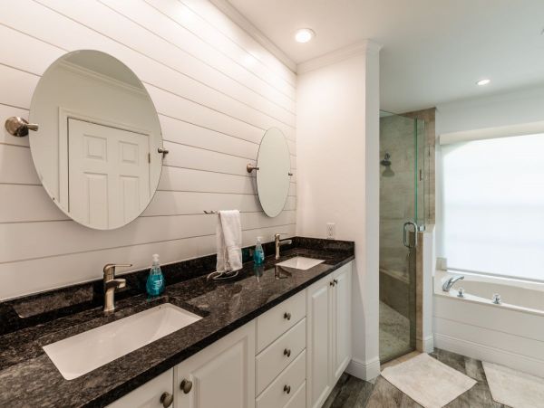 Waterfront 3 Bedroom Home in Marco Island
