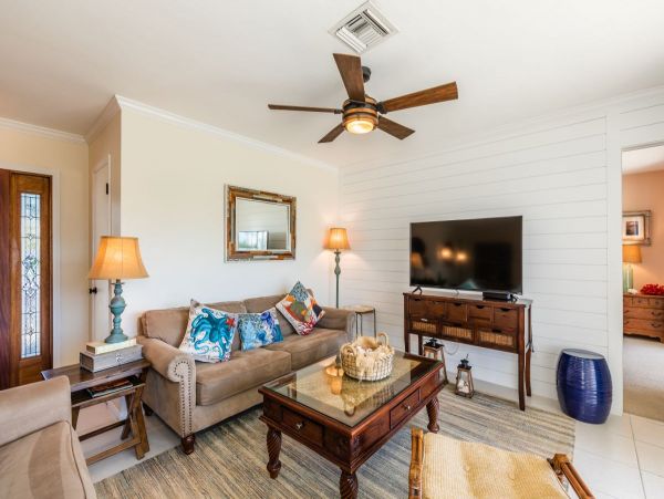A Rare Find Three Bedroom  Marco Island Getaway