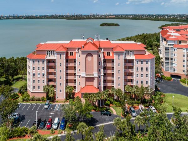 Marco Island Condo 1010668