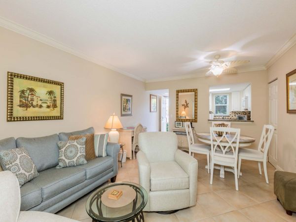 Marco Island Condo 1010669