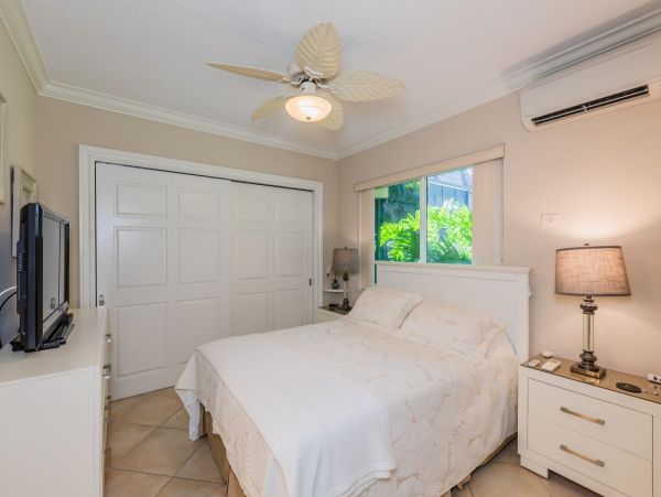 Marco Island Condo 1010669