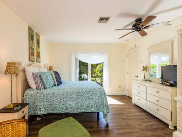 Marco Island Home 1010670